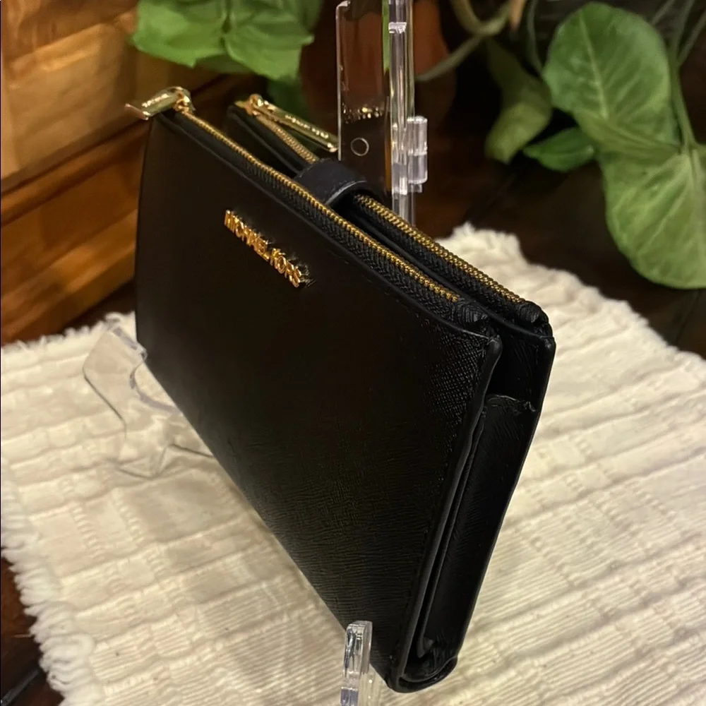 Michael Kors Saffiano Leather Black and Gold Double Zip Wallet/Clutch (ABBA) - Picture 4 of 15